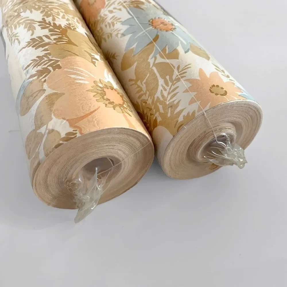 Vintage 1970’s Floral Wallpaper